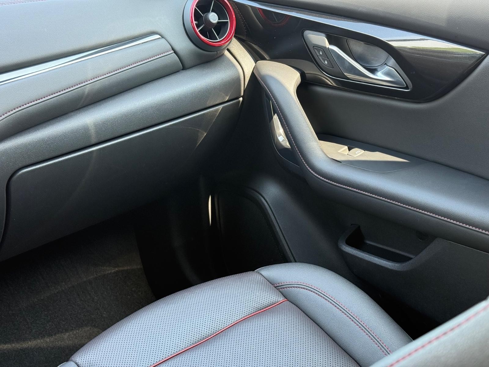 Chevrolet Blazer Vehicle Image 15