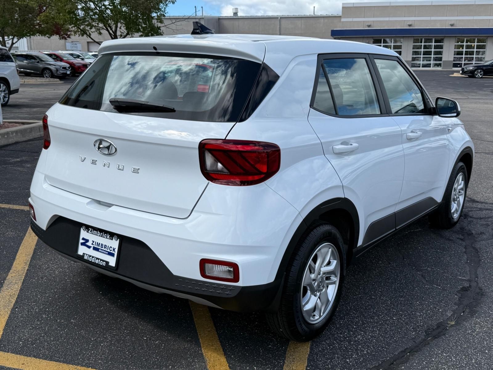 Hyundai Venue Vehicle Image 03