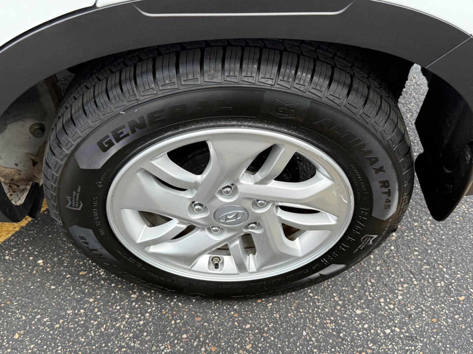 Hyundai Venue Vehicle Image 07