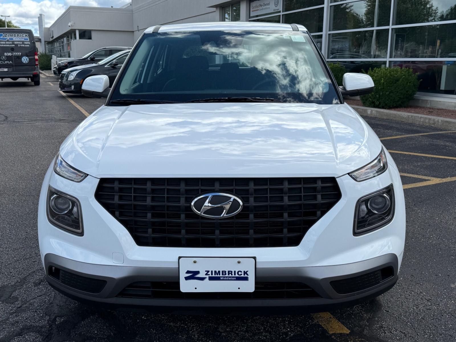 Hyundai Venue Vehicle Image 09