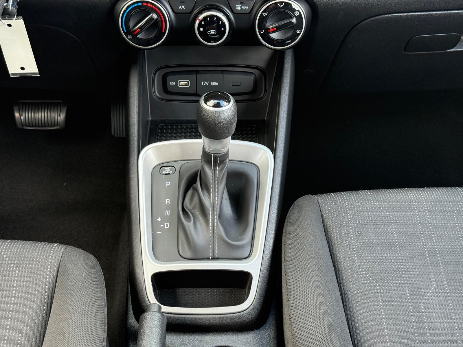 Hyundai Venue Vehicle Image 13