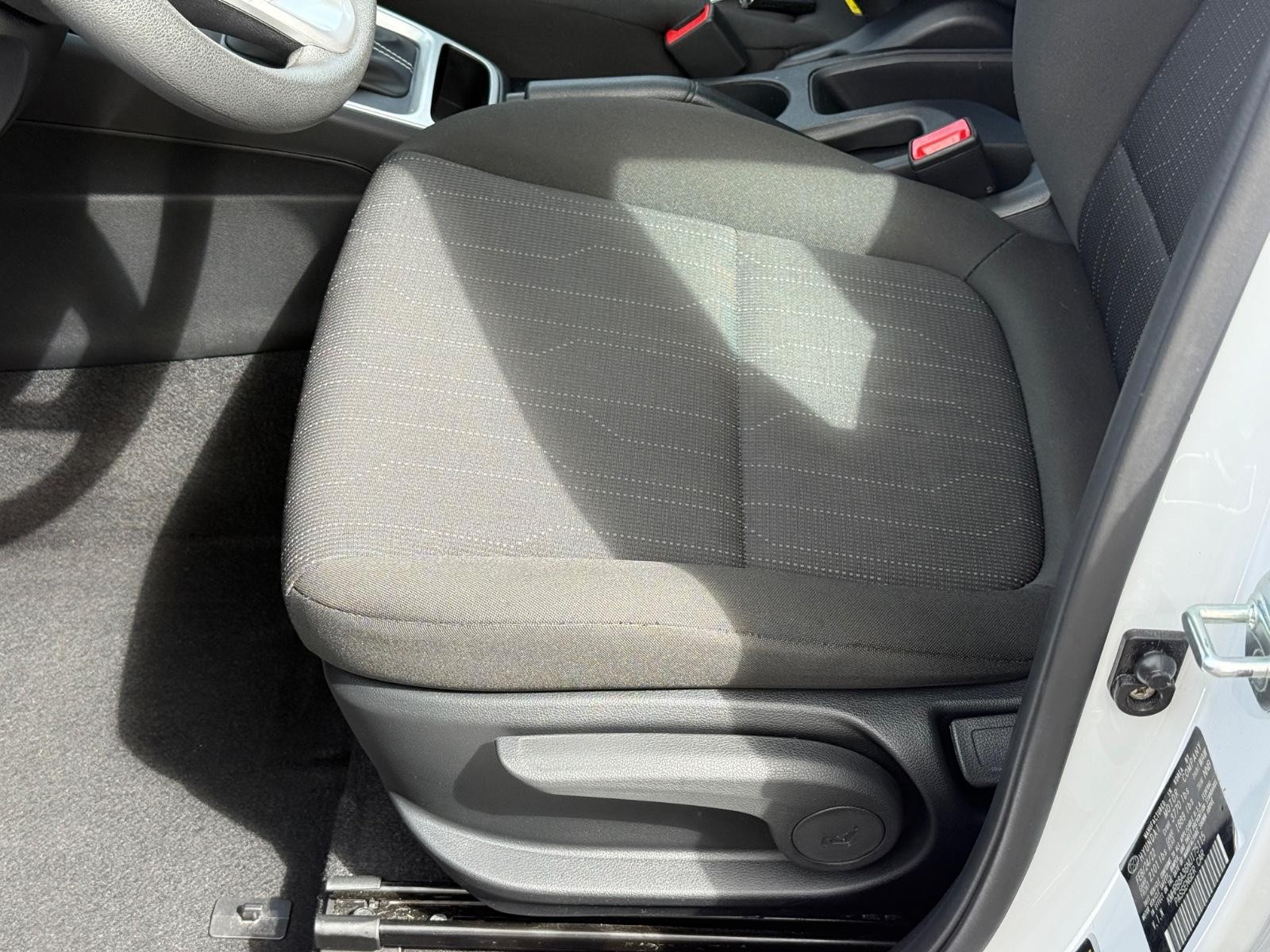 Hyundai Venue Vehicle Image 21