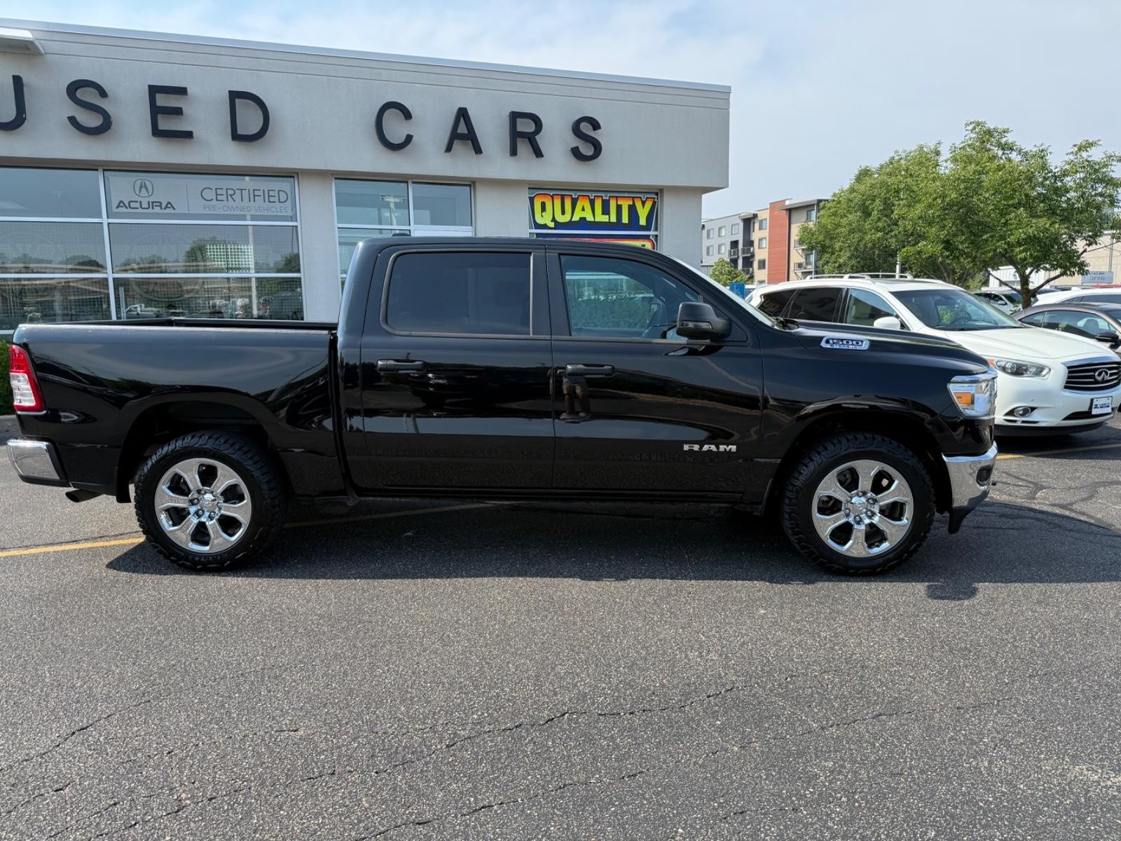 Ram 1500 Vehicle Image 02