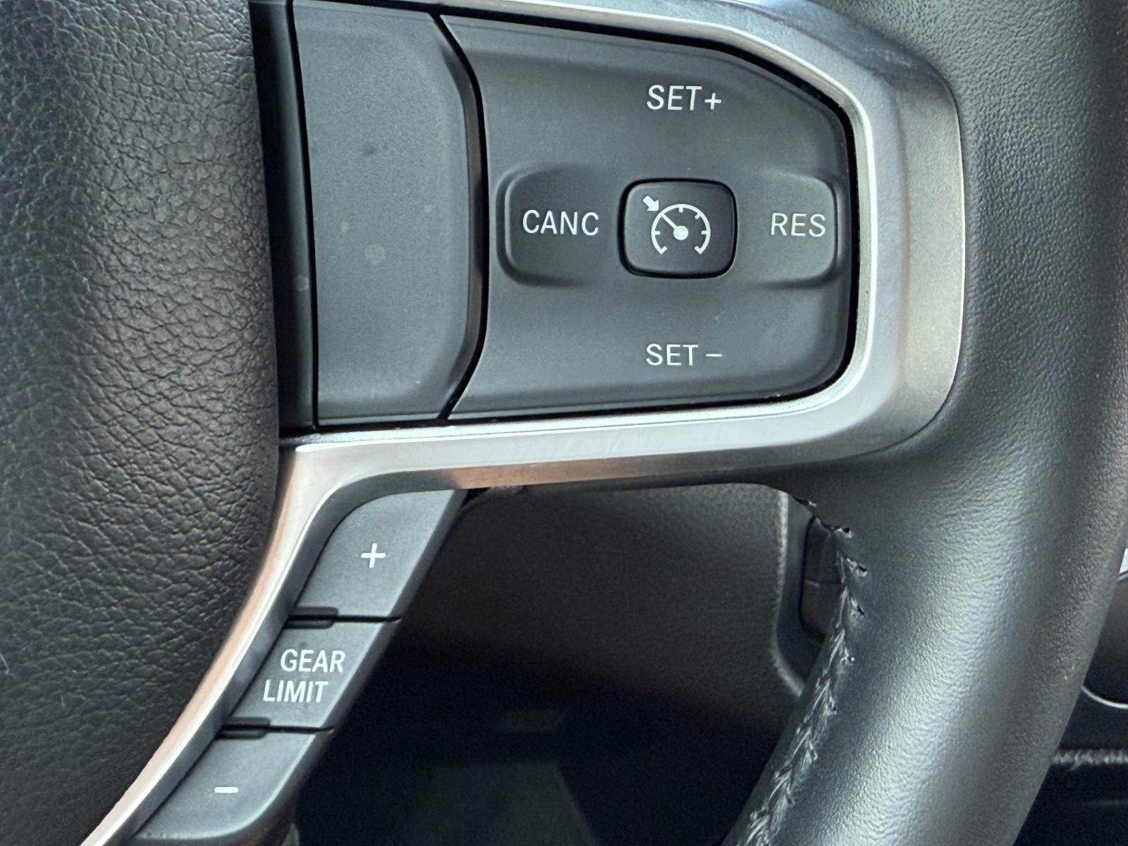 Ram 1500 Vehicle Image 17