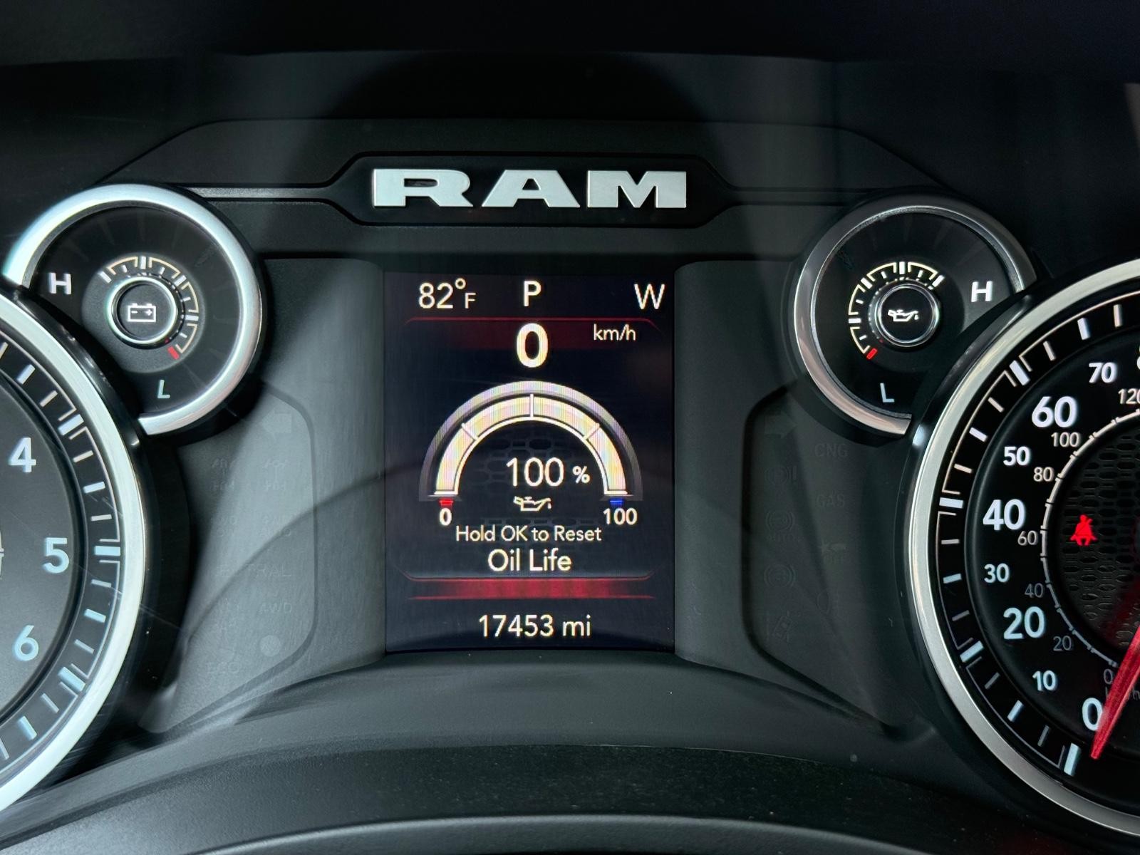 Ram 1500 Vehicle Image 18
