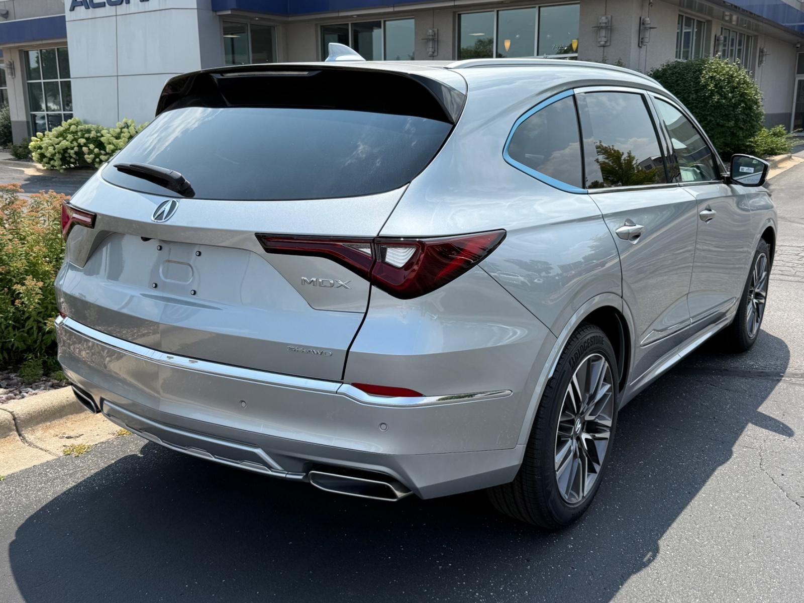 Acura MDX Vehicle Image 03