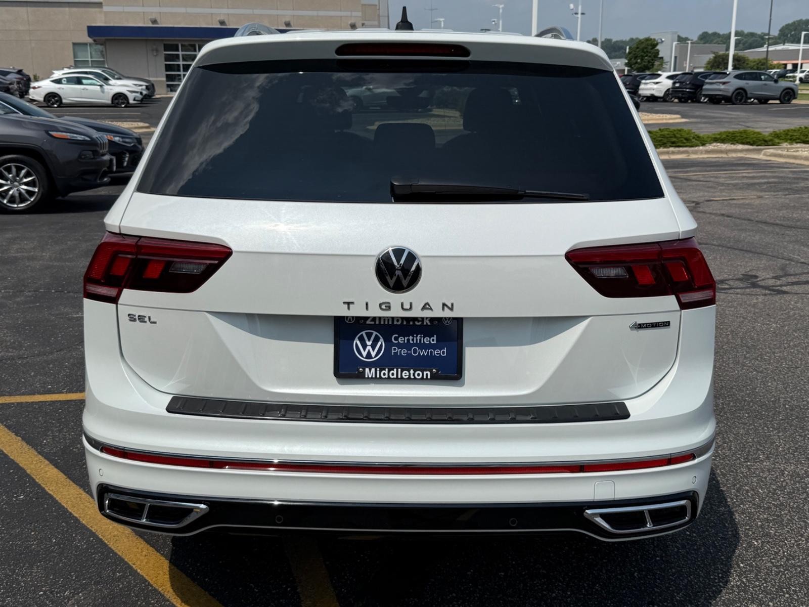Volkswagen Tiguan Vehicle Image 04