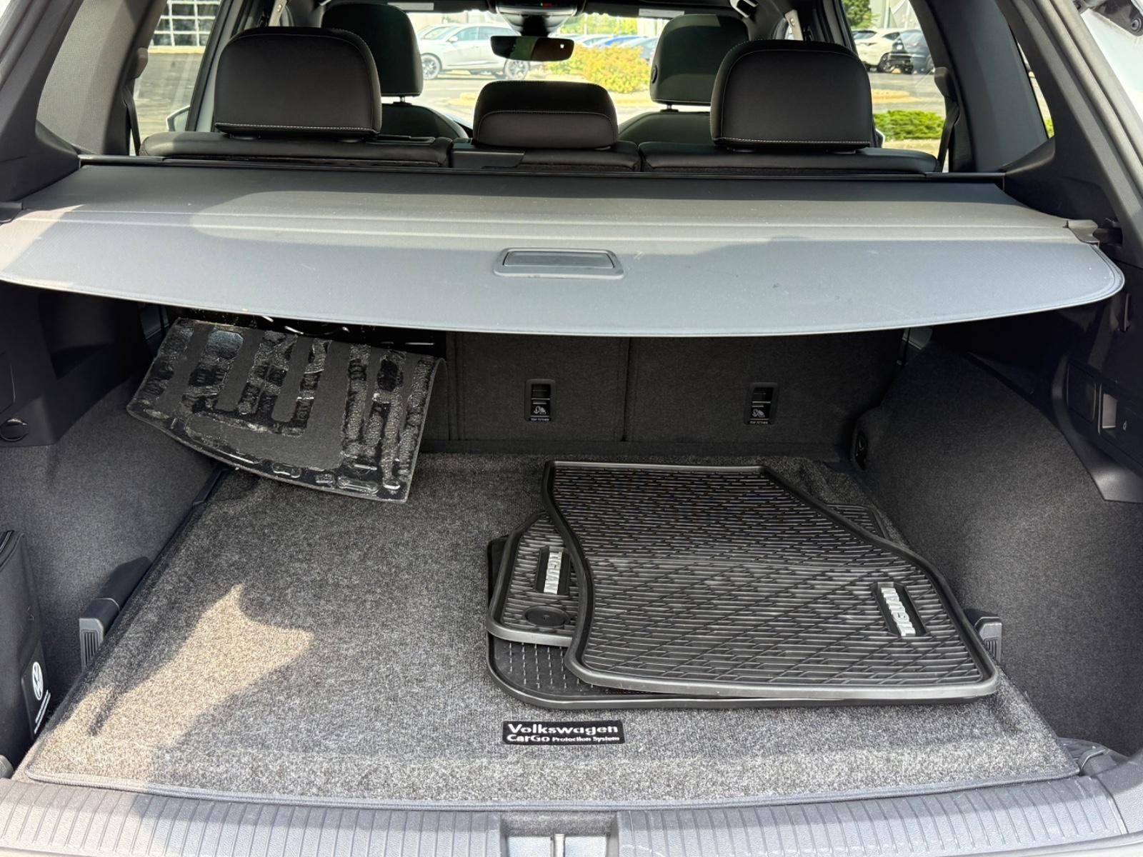 Volkswagen Tiguan Vehicle Image 05