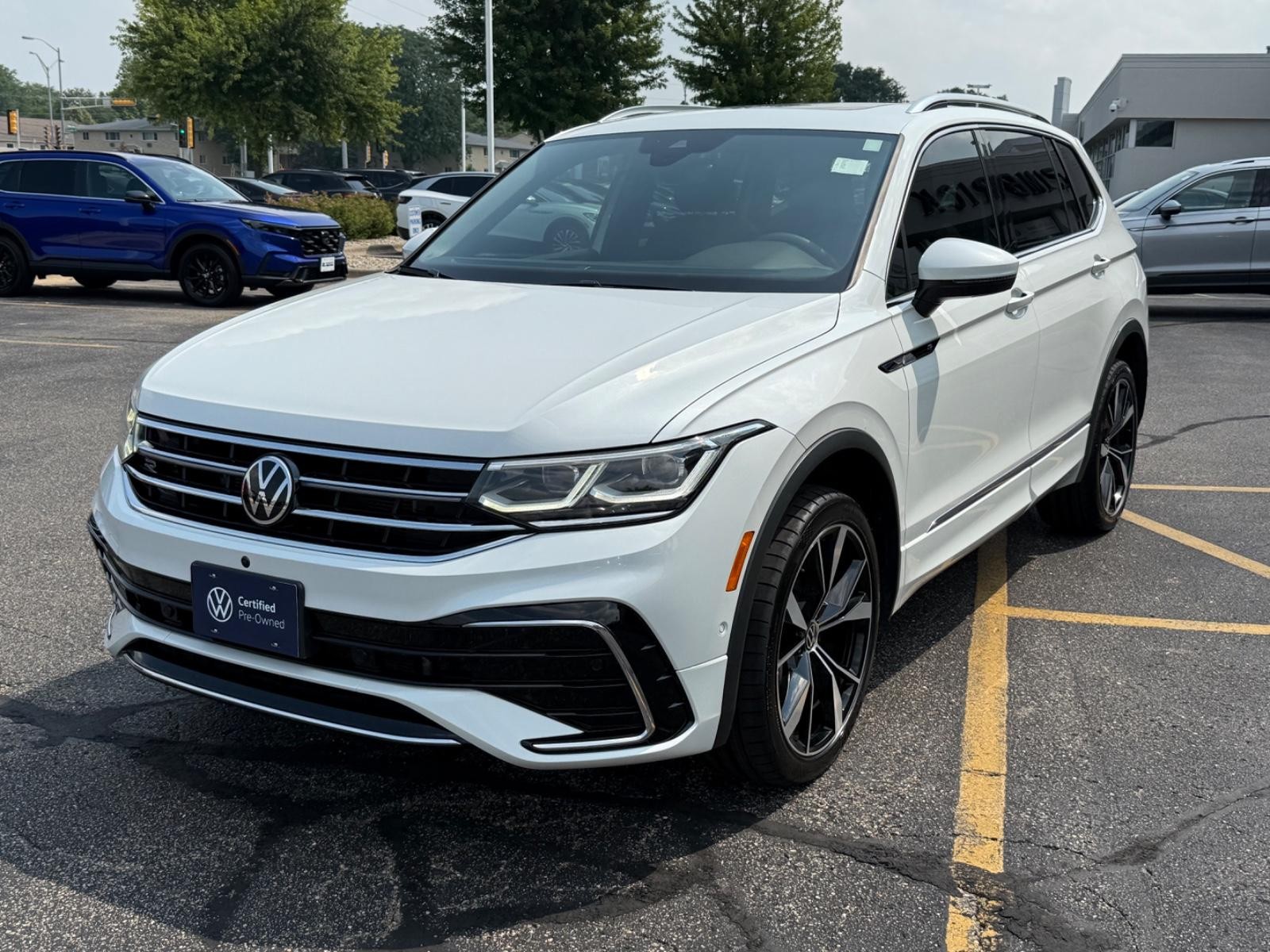 Volkswagen Tiguan Vehicle Image 08