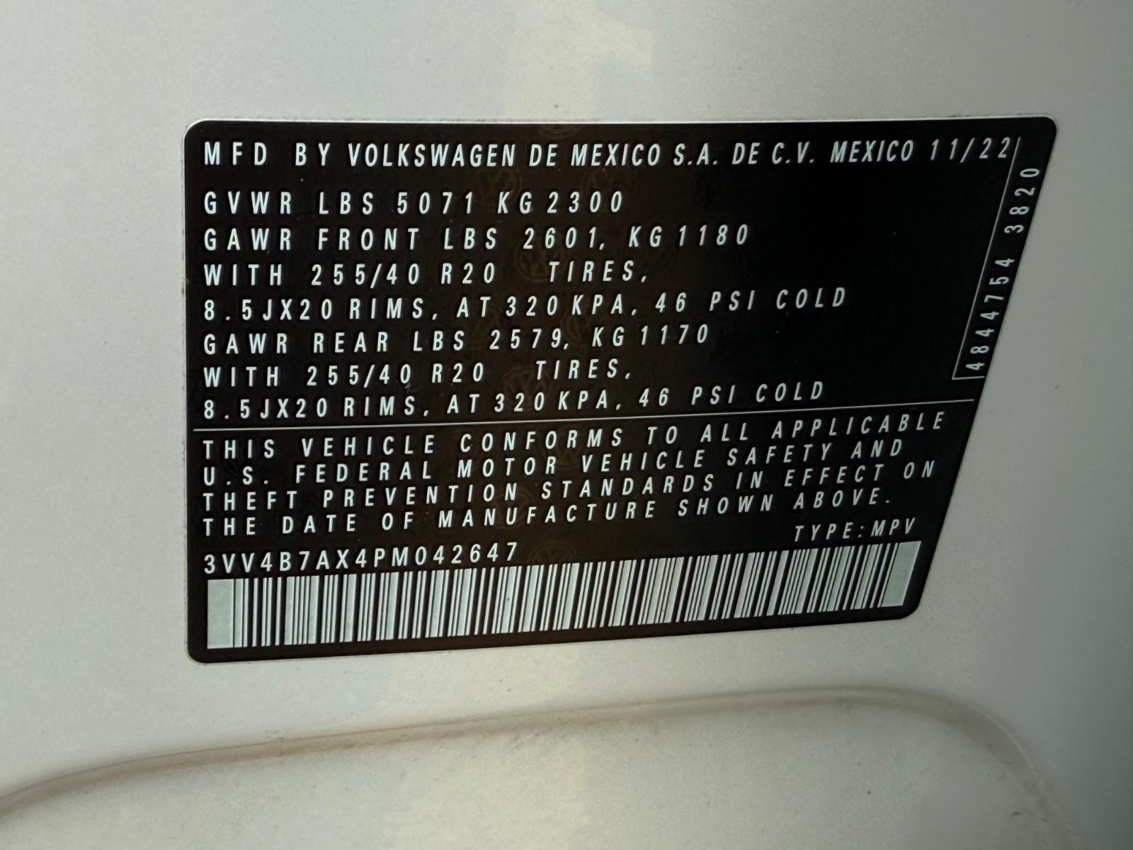 Volkswagen Tiguan Vehicle Image 23