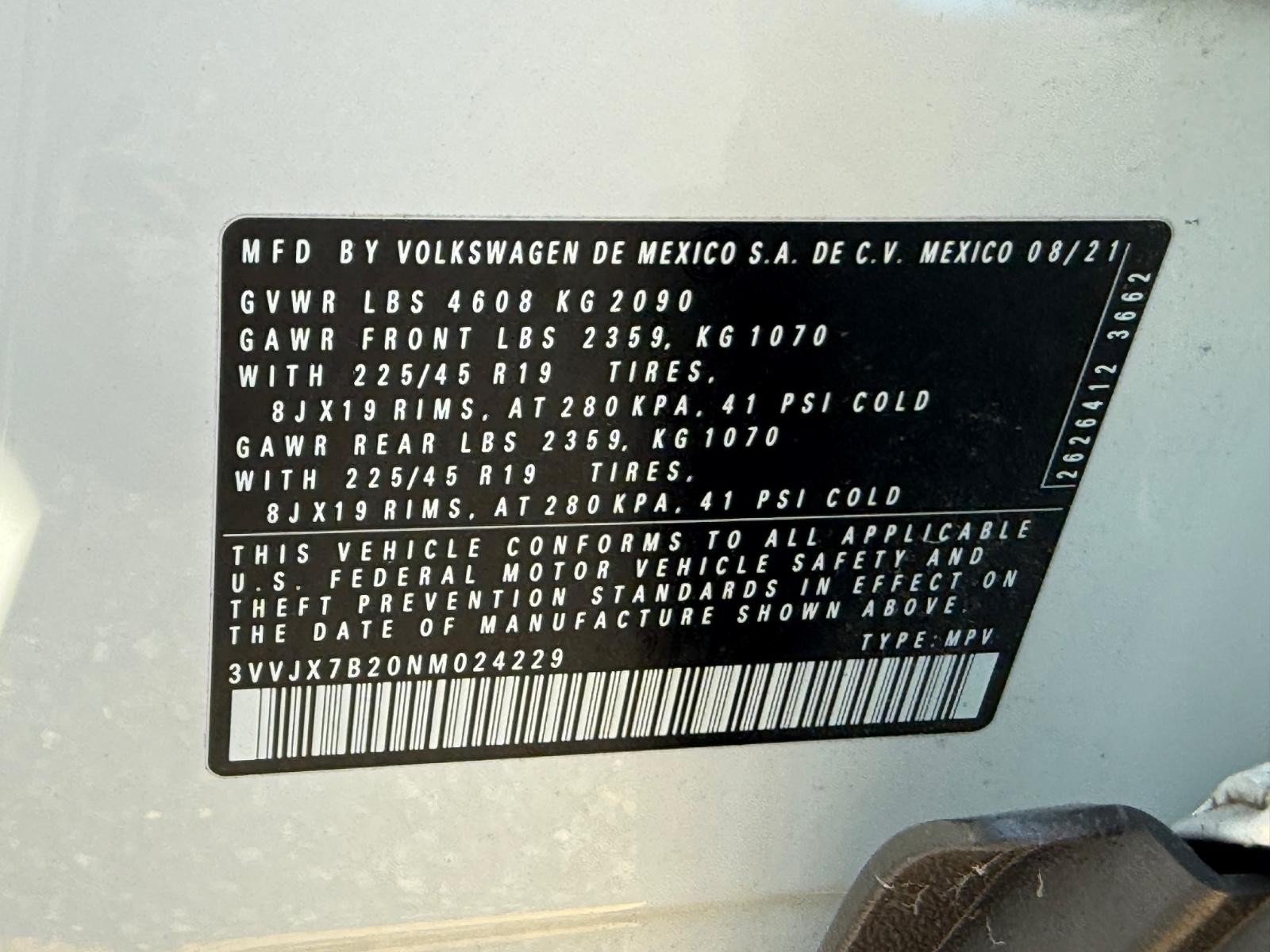Volkswagen Taos Vehicle Image 23