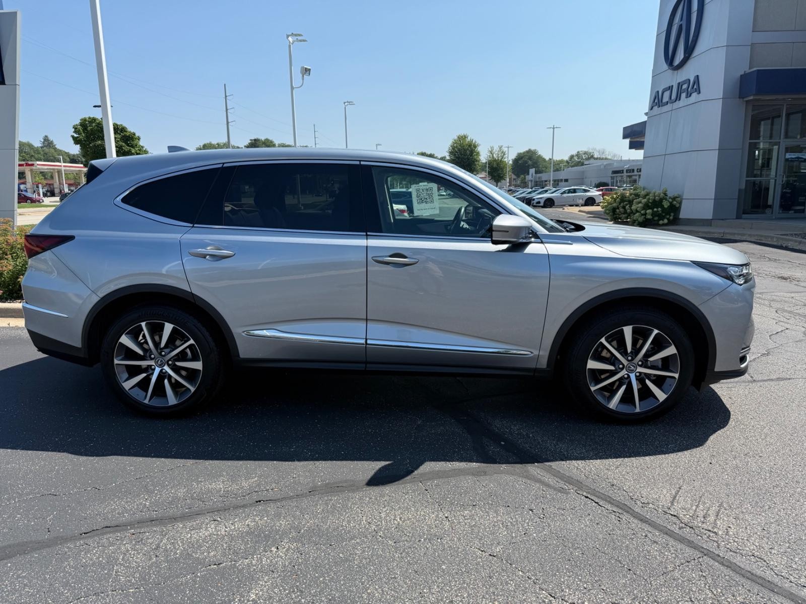 Acura MDX Vehicle Image 02