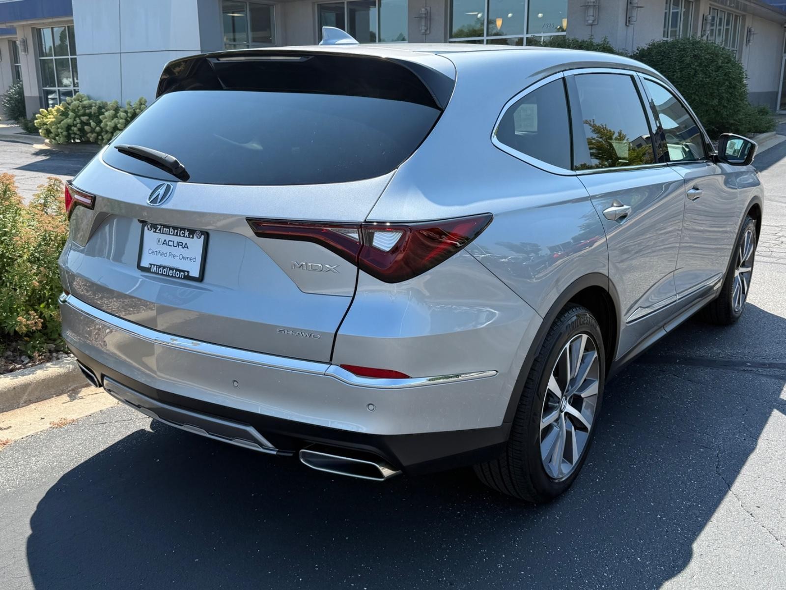 Acura MDX Vehicle Image 03