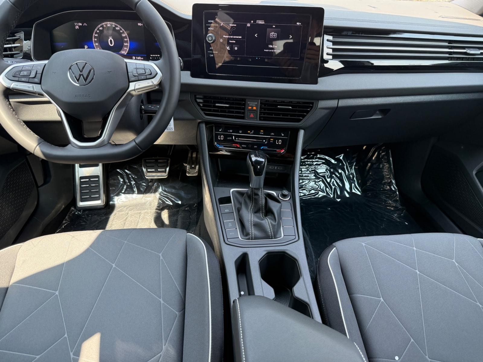 Volkswagen Jetta Vehicle Image 06