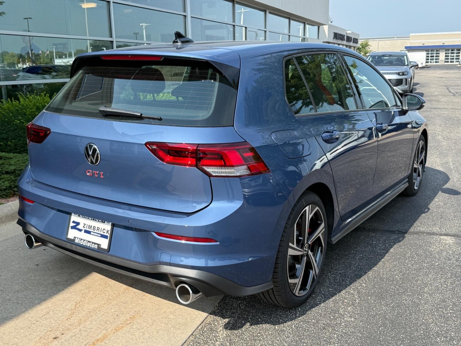 Volkswagen Golf GTI Vehicle Image 03