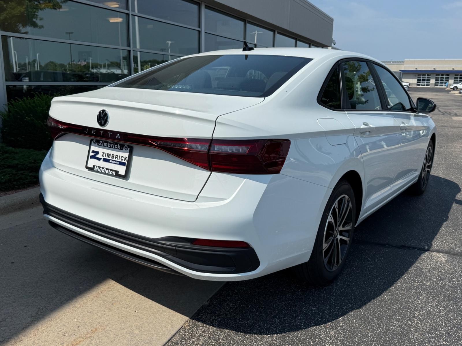 Volkswagen Jetta Vehicle Image 03