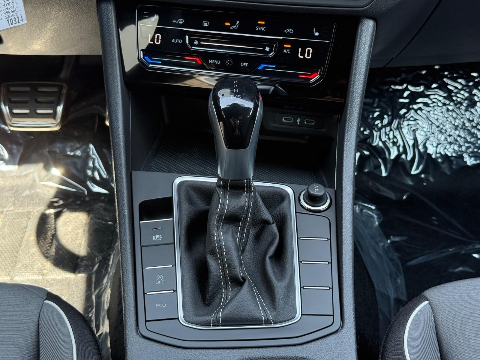 Volkswagen Jetta Vehicle Image 08