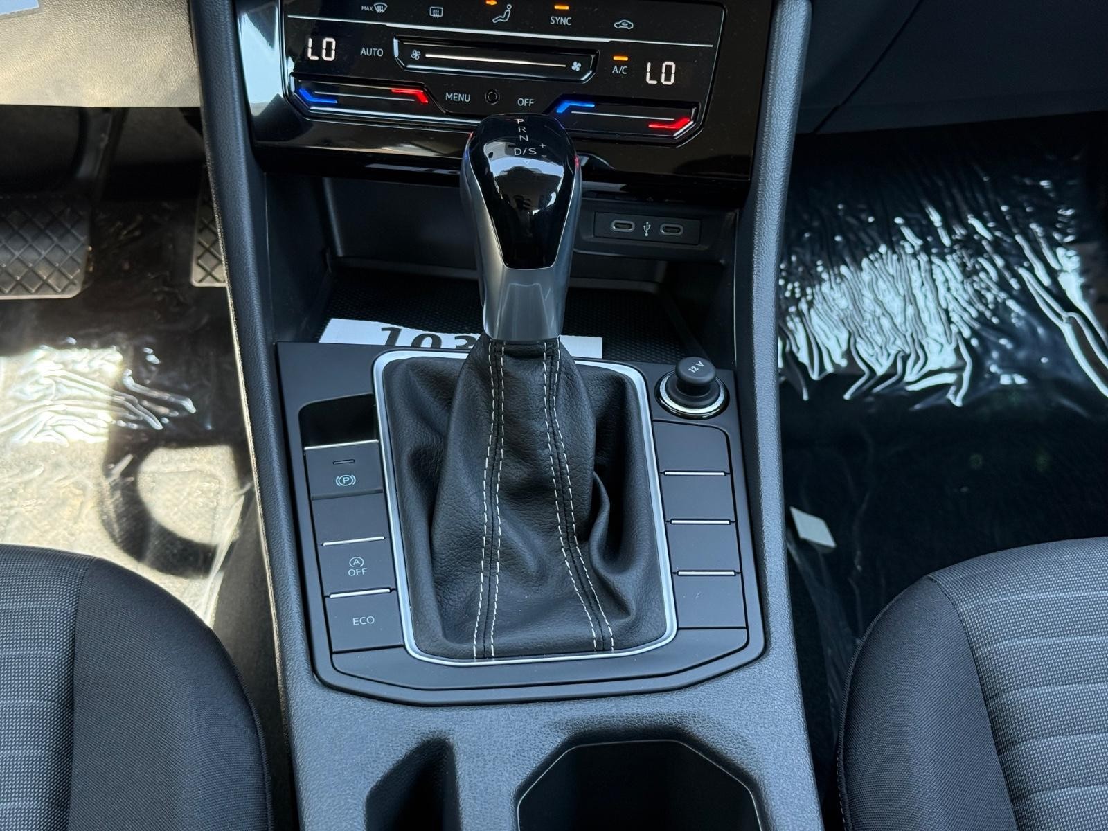 Volkswagen Jetta Vehicle Image 08