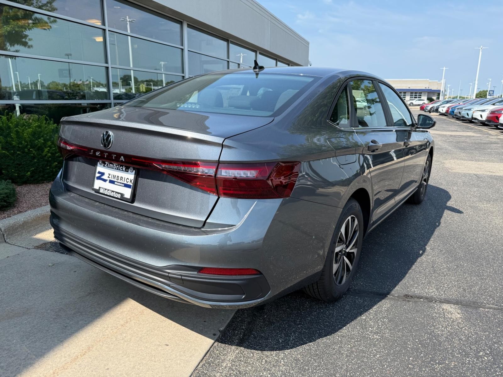 Volkswagen Jetta Vehicle Image 03