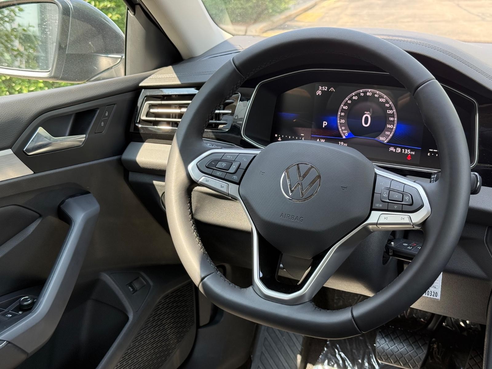 Volkswagen Jetta Vehicle Image 09
