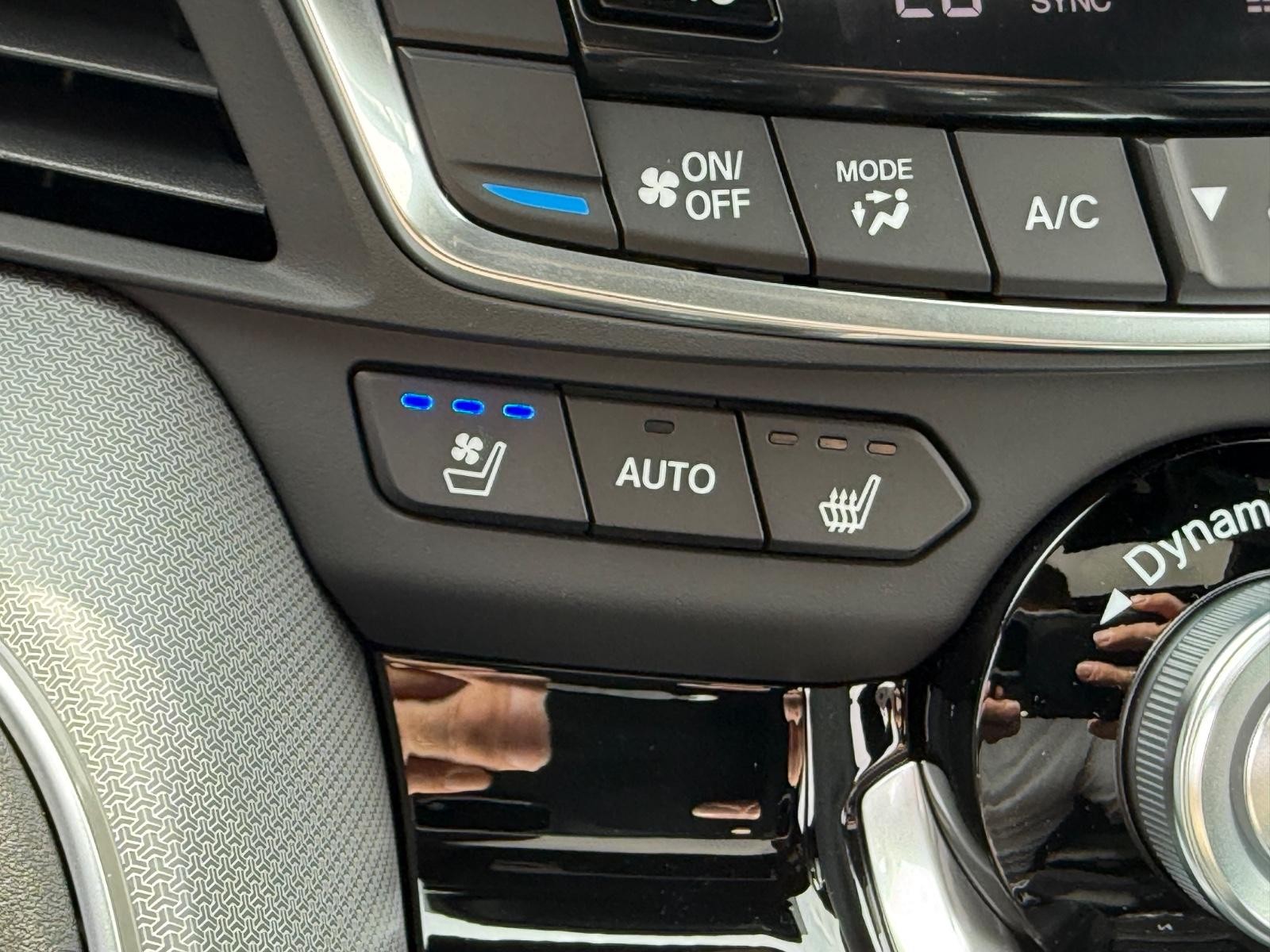 Acura TLX Vehicle Image 15
