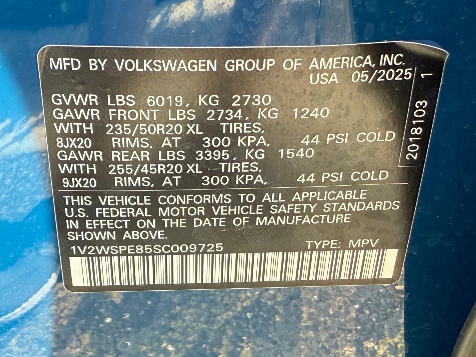 Volkswagen ID.4 Vehicle Image 17