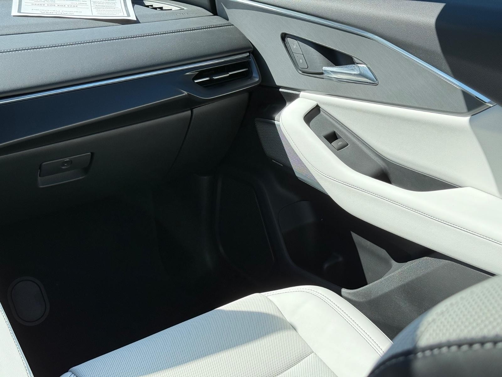 Acura ZDX Vehicle Image 09