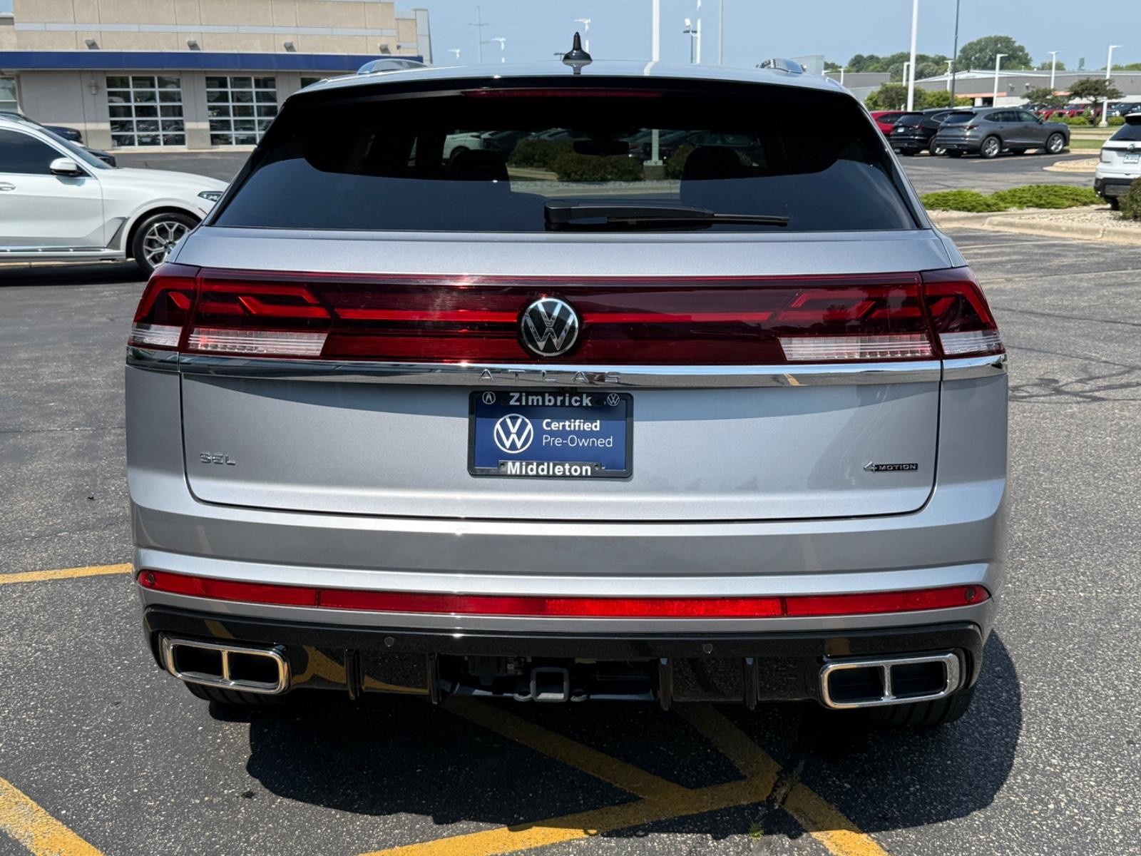 Volkswagen Atlas Cross Sport Vehicle Image 04