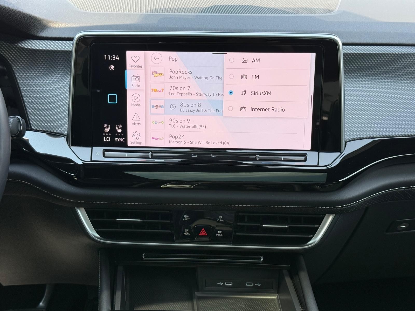 Volkswagen Atlas Cross Sport Vehicle Image 12