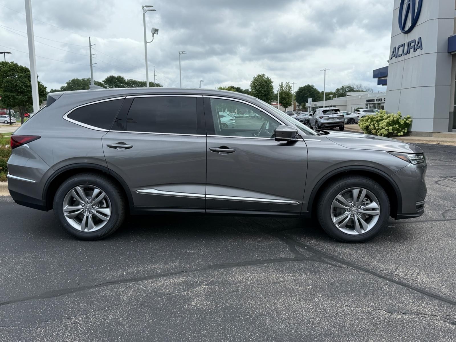 Acura MDX Vehicle Image 02