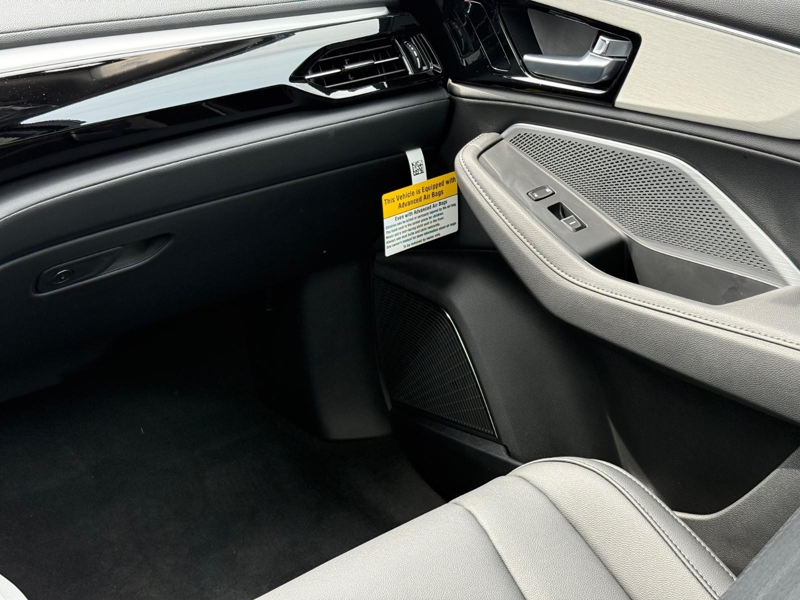 Acura MDX Vehicle Image 10