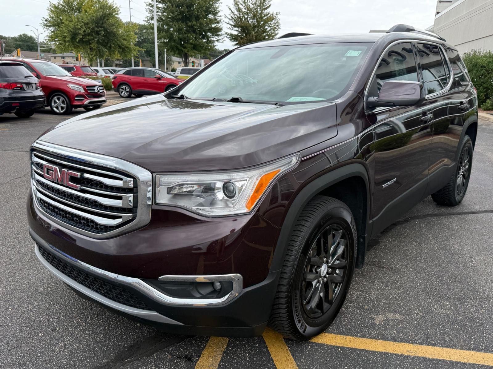 GMC Acadia Vehicle Image 08