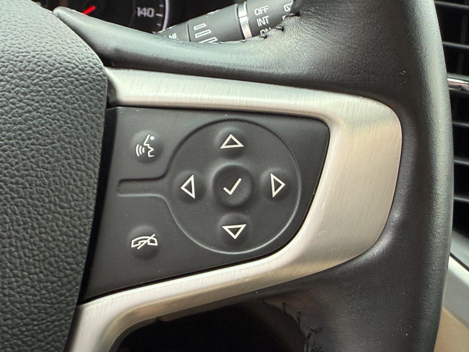 GMC Acadia Vehicle Image 17