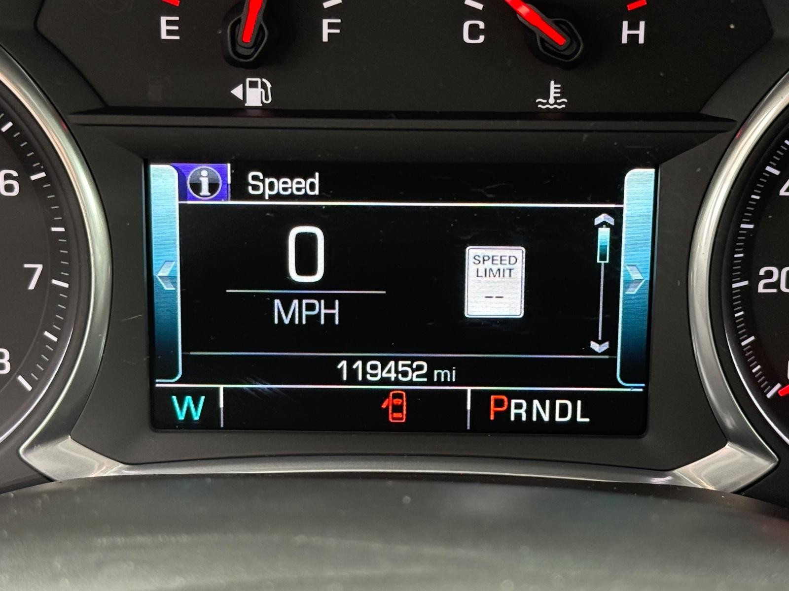 GMC Acadia Vehicle Image 18