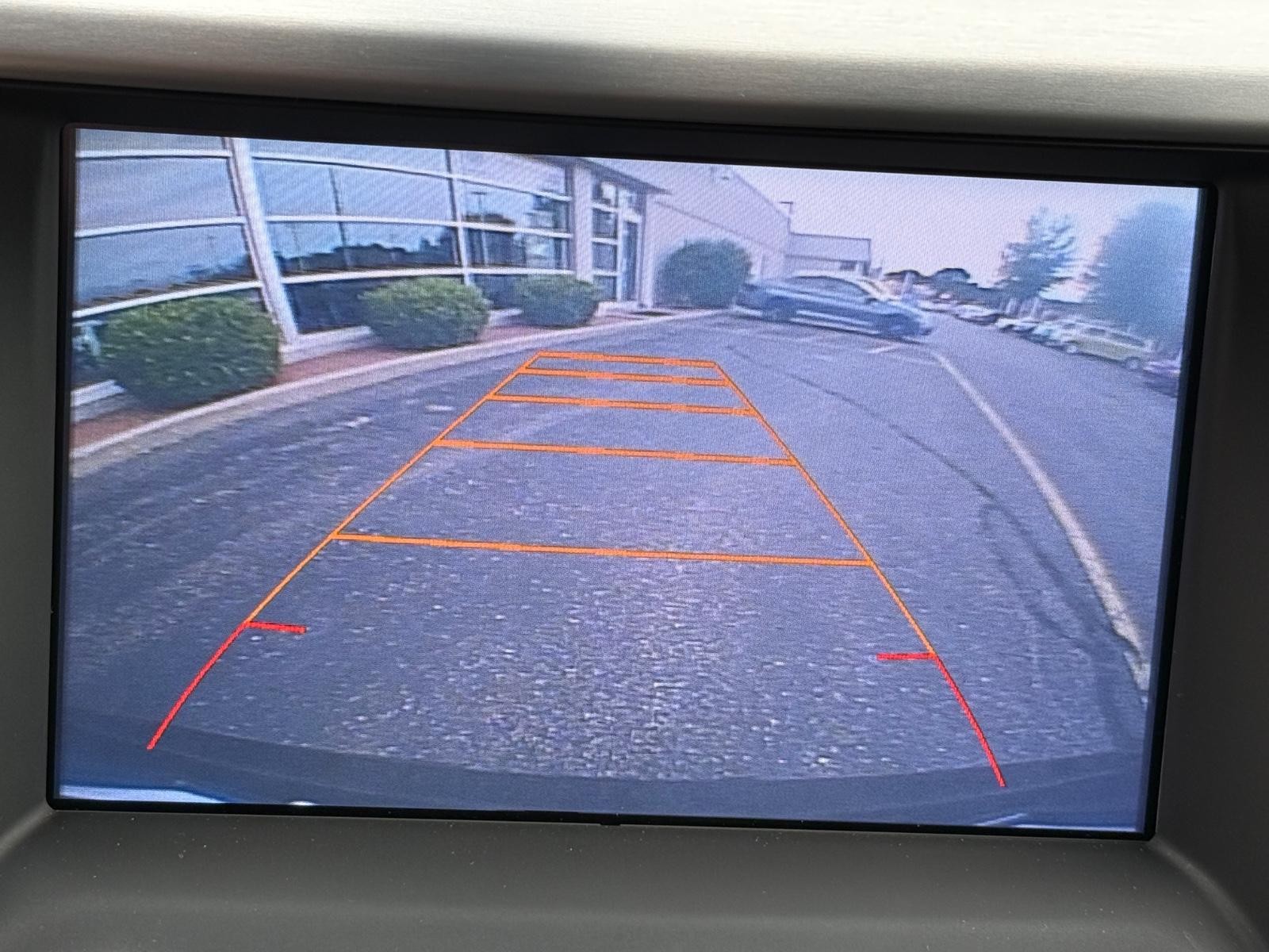 GMC Acadia Vehicle Image 19