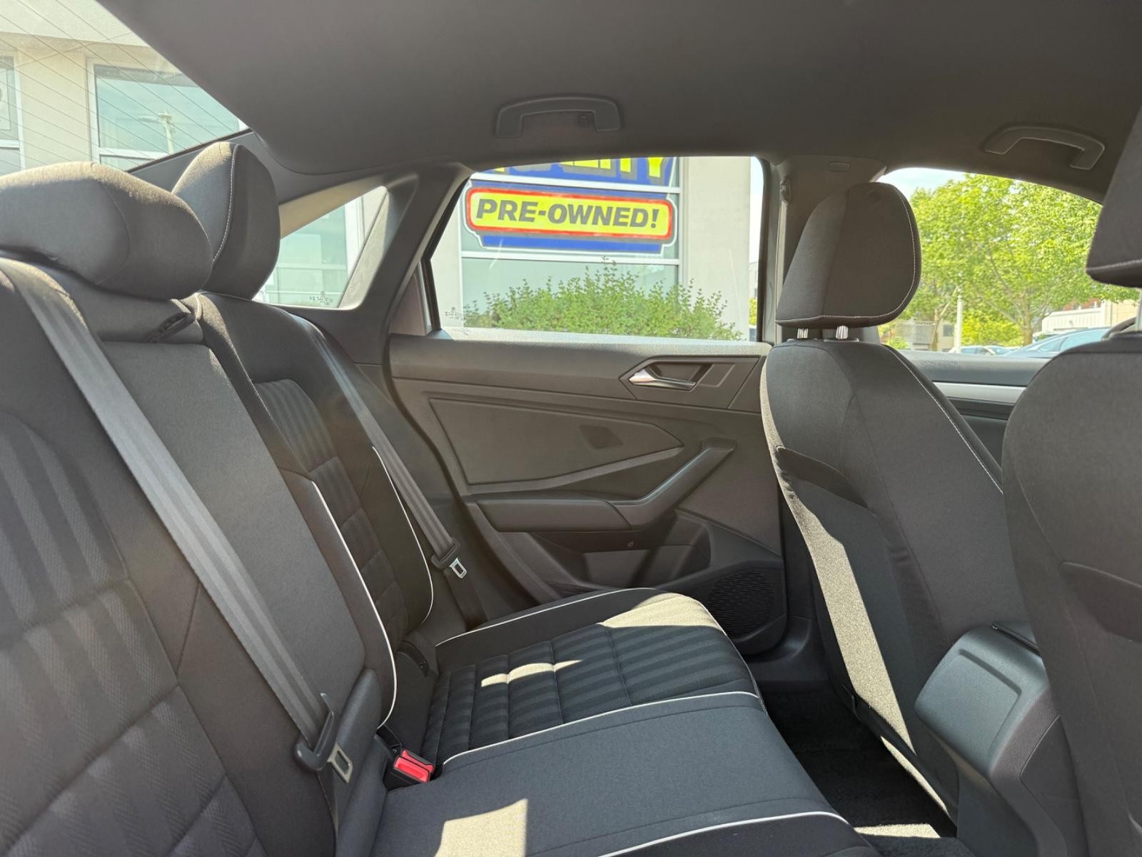 Volkswagen Jetta Vehicle Image 10
