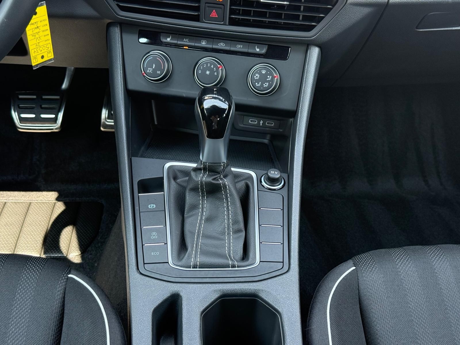 Volkswagen Jetta Vehicle Image 13