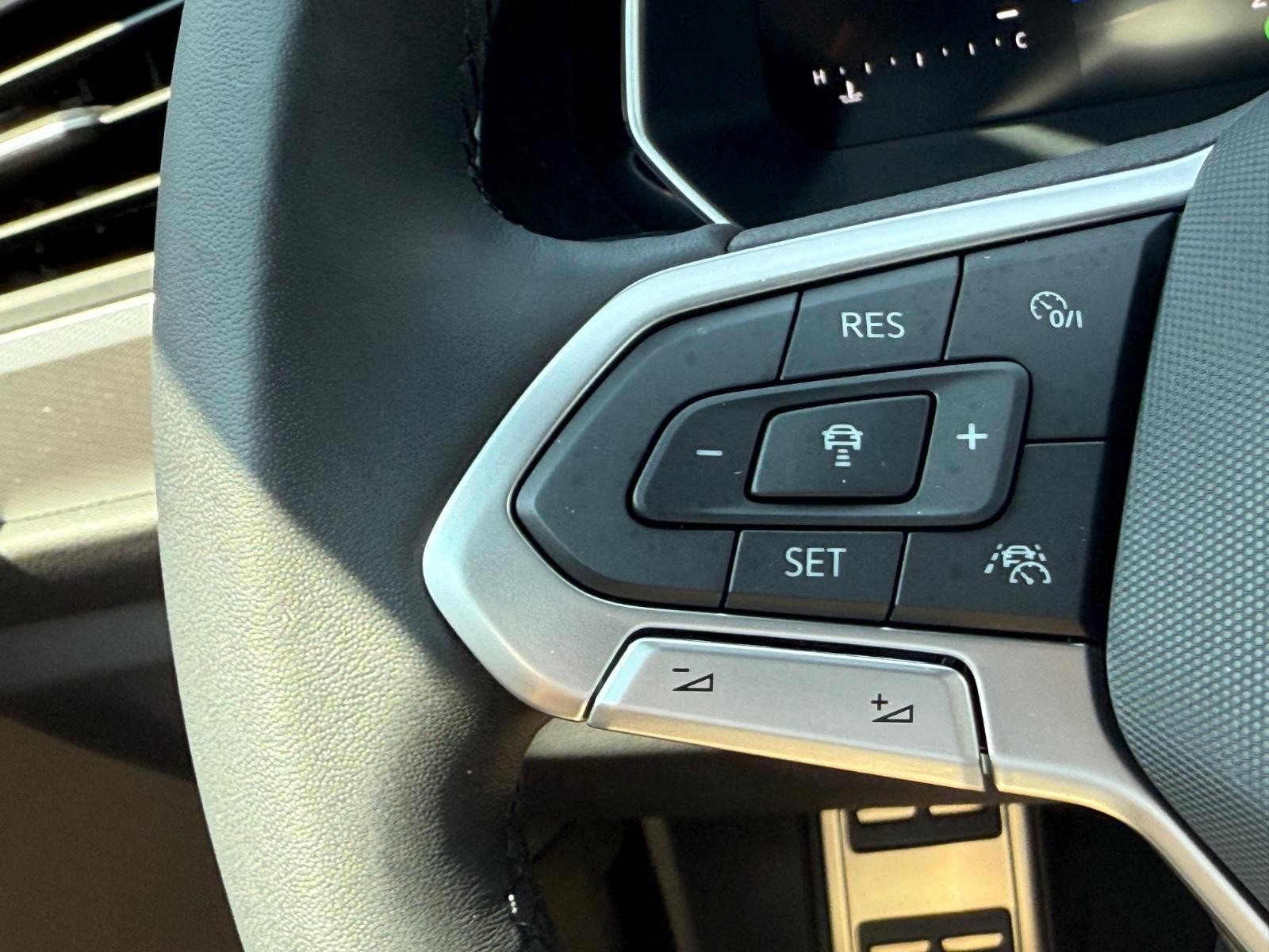 Volkswagen Jetta Vehicle Image 16
