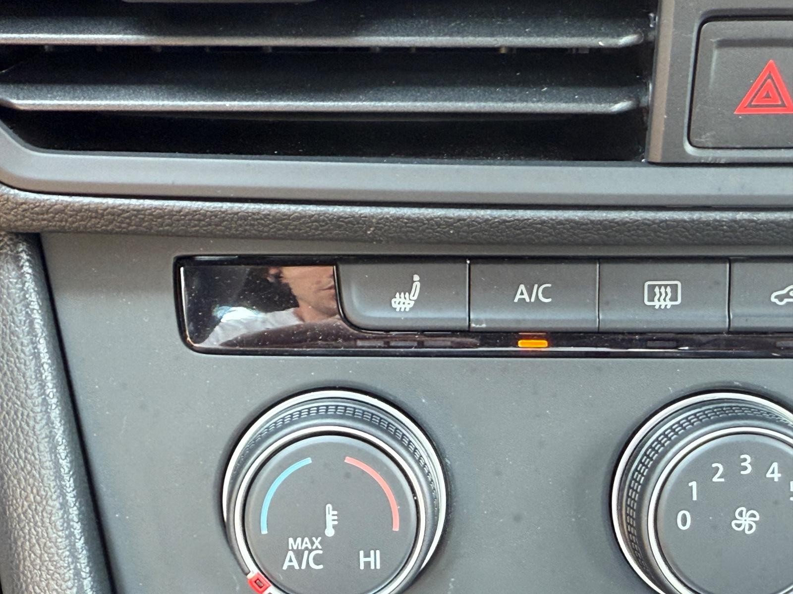 Volkswagen Jetta Vehicle Image 20