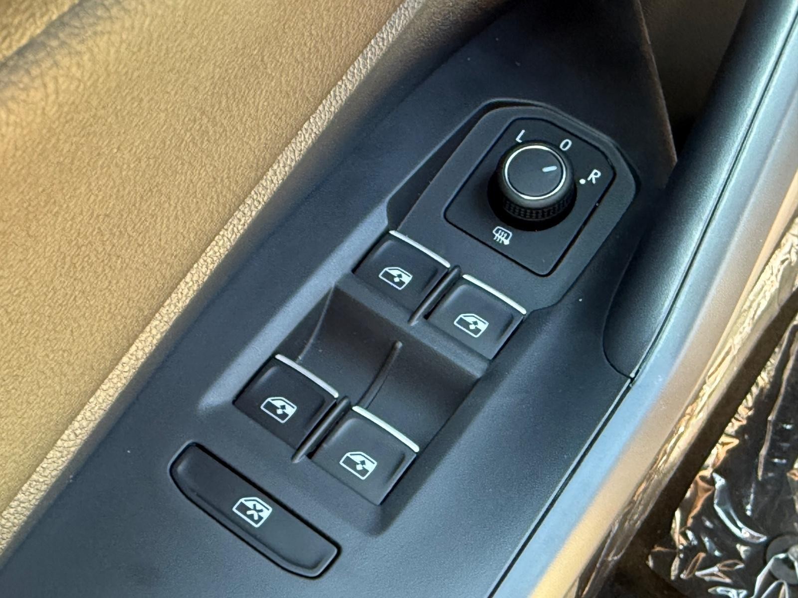 Volkswagen Jetta Vehicle Image 14