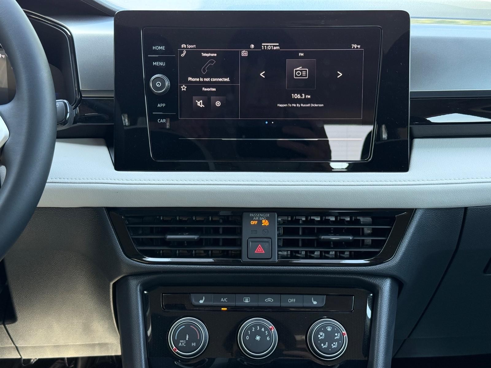 Volkswagen Taos Vehicle Image 07