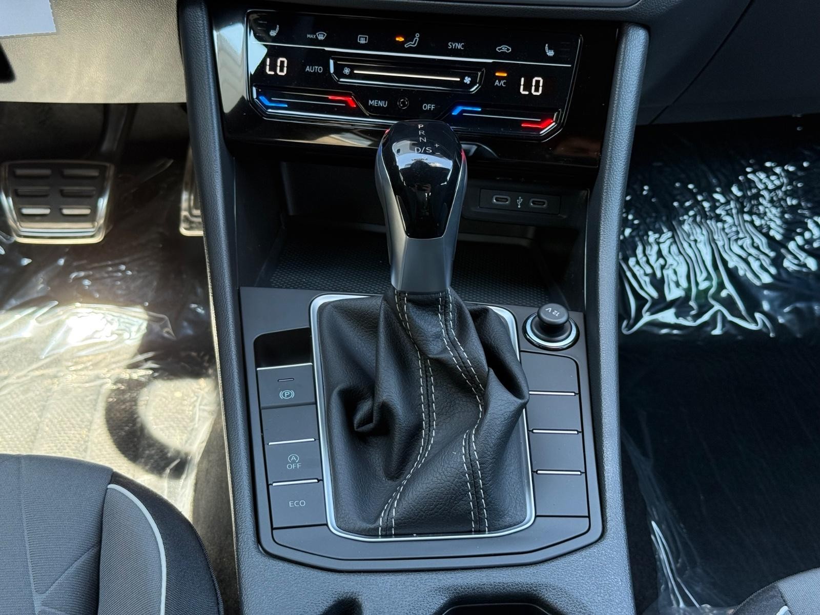 Volkswagen Jetta Vehicle Image 08