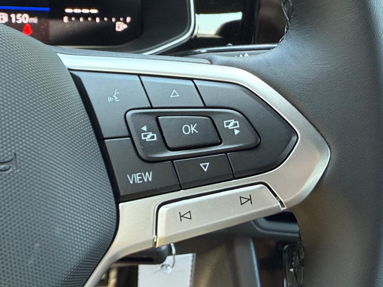 Volkswagen Jetta Vehicle Image 12
