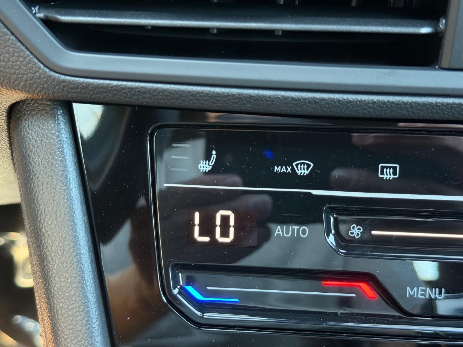 Volkswagen Jetta Vehicle Image 14