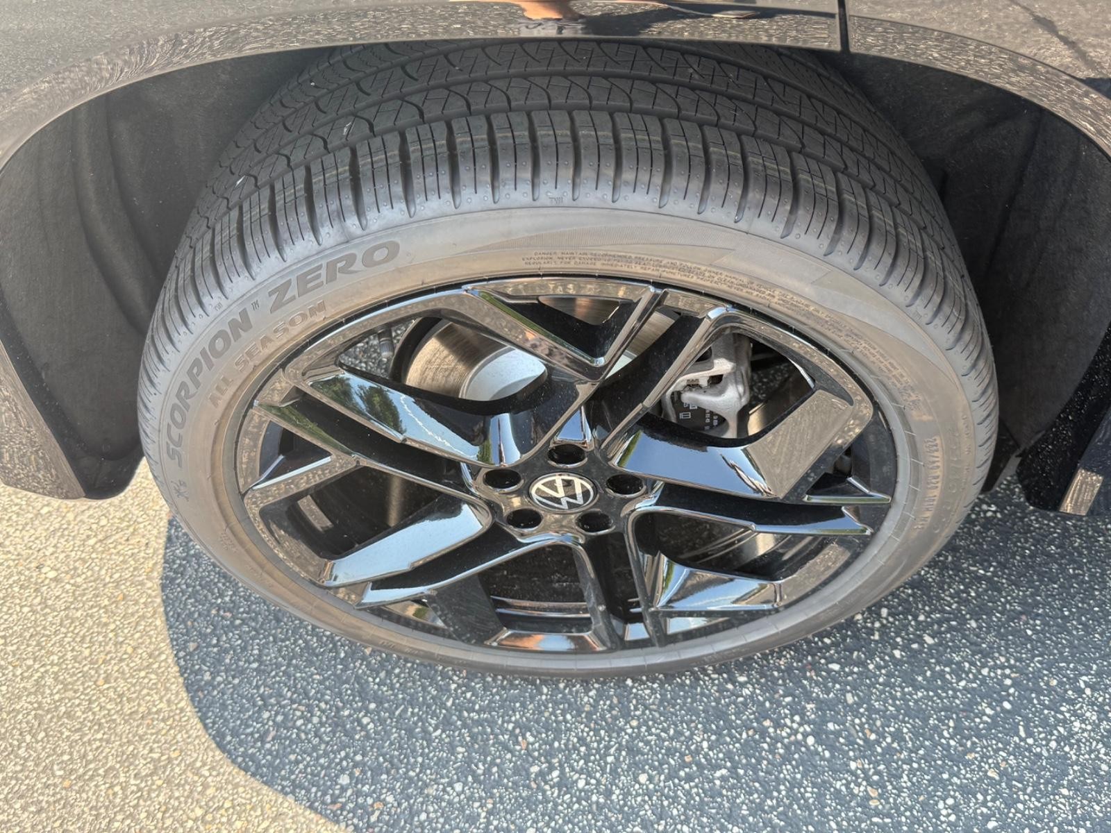 Volkswagen Tiguan Vehicle Image 08