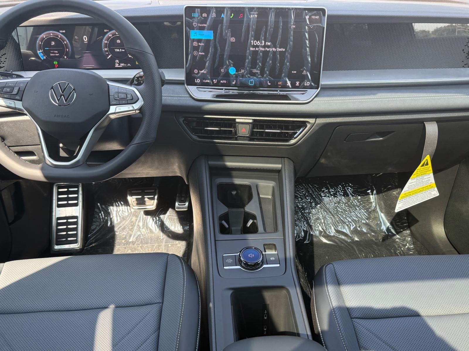 Volkswagen Tiguan Vehicle Image 10