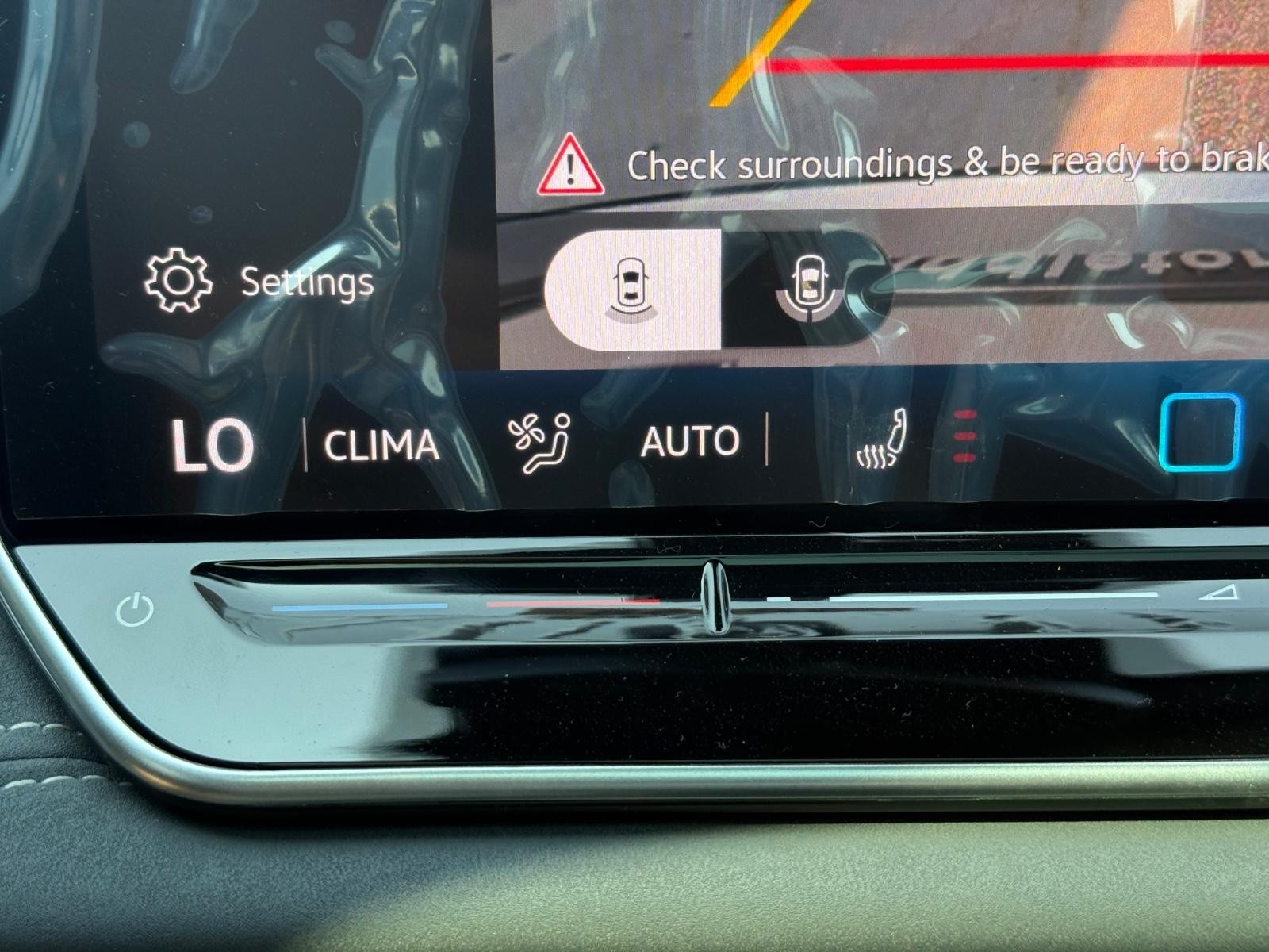 Volkswagen Tiguan Vehicle Image 17