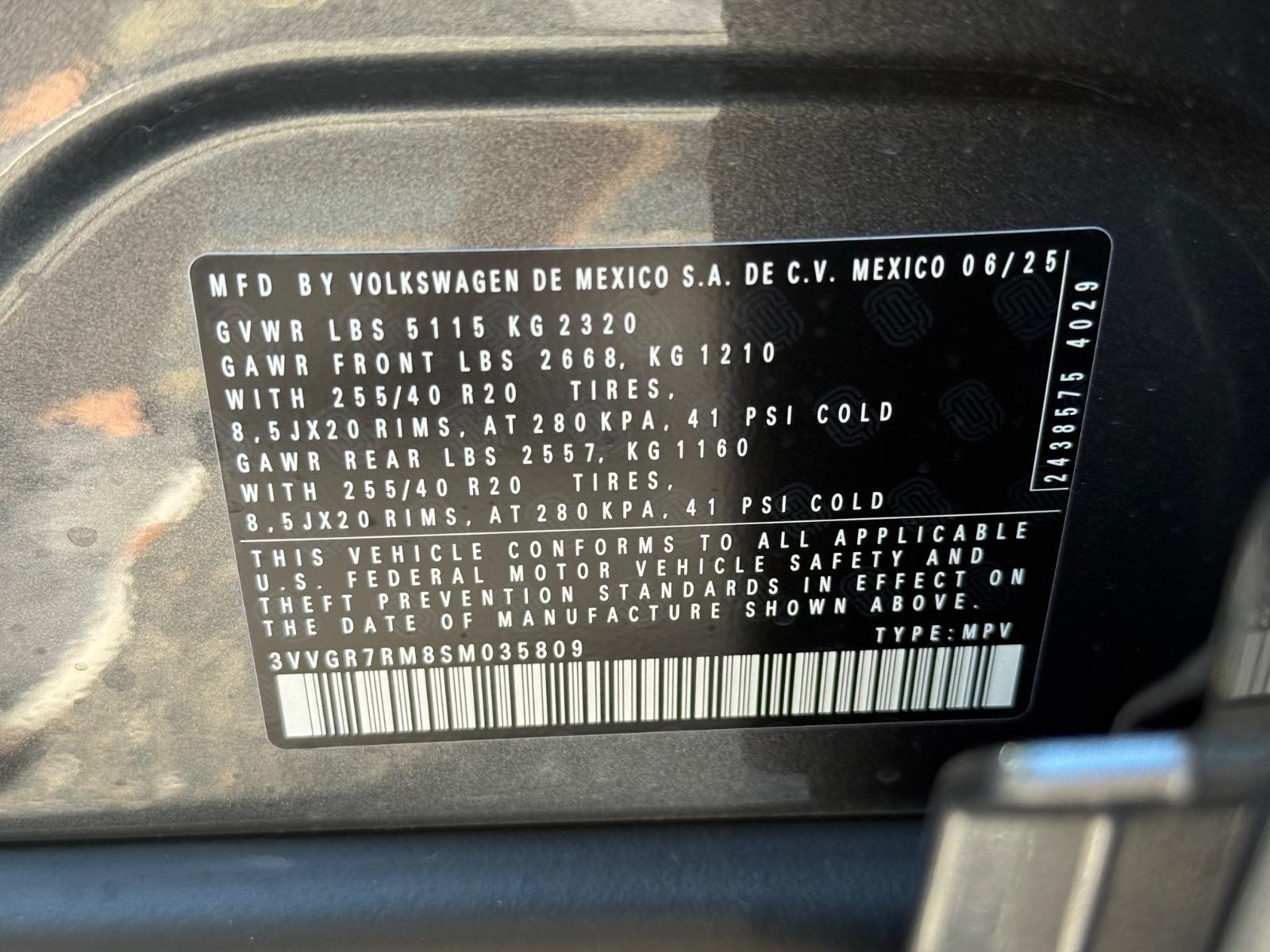Volkswagen Tiguan Vehicle Image 20
