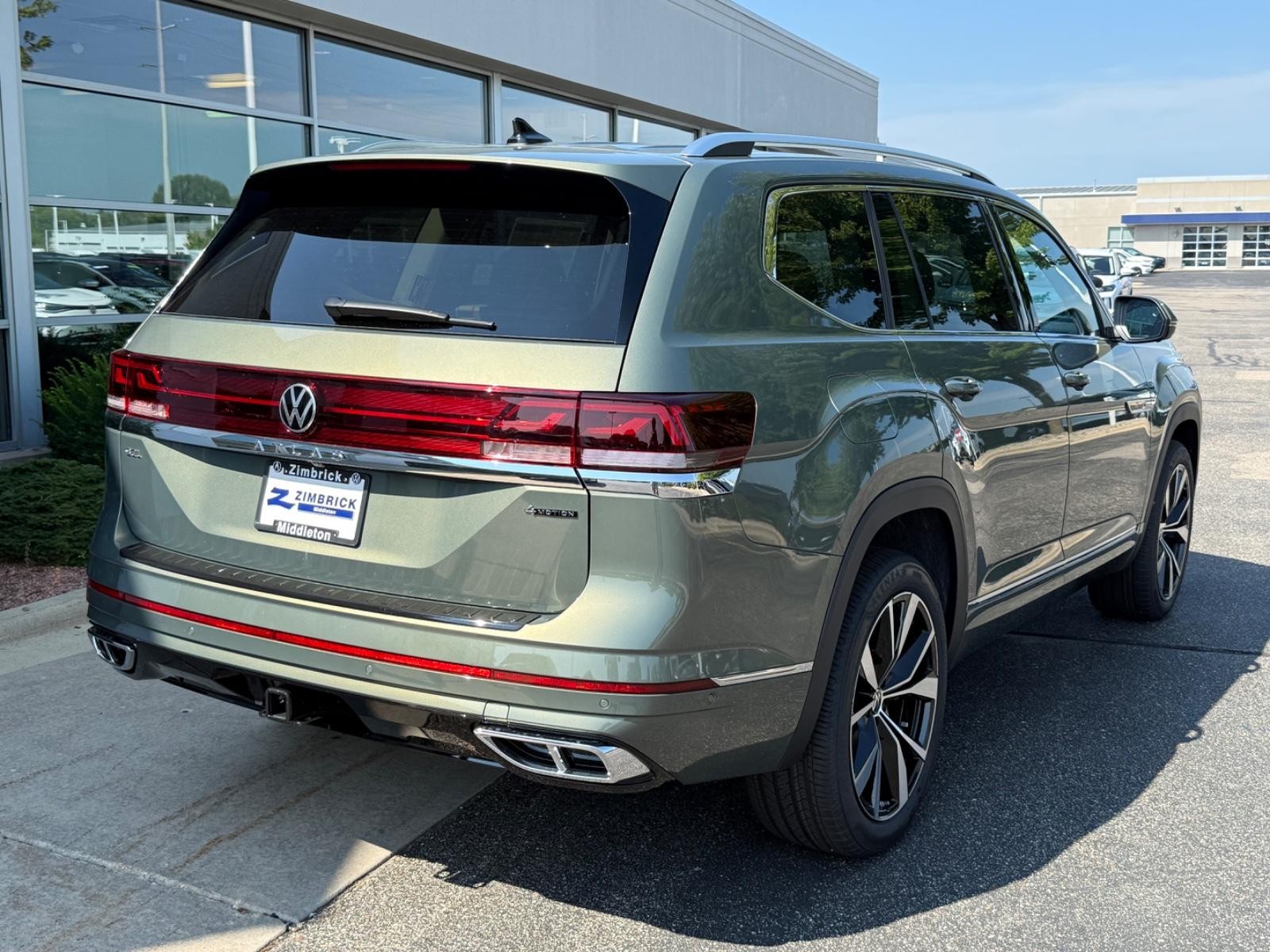 Volkswagen Atlas Vehicle Image 03