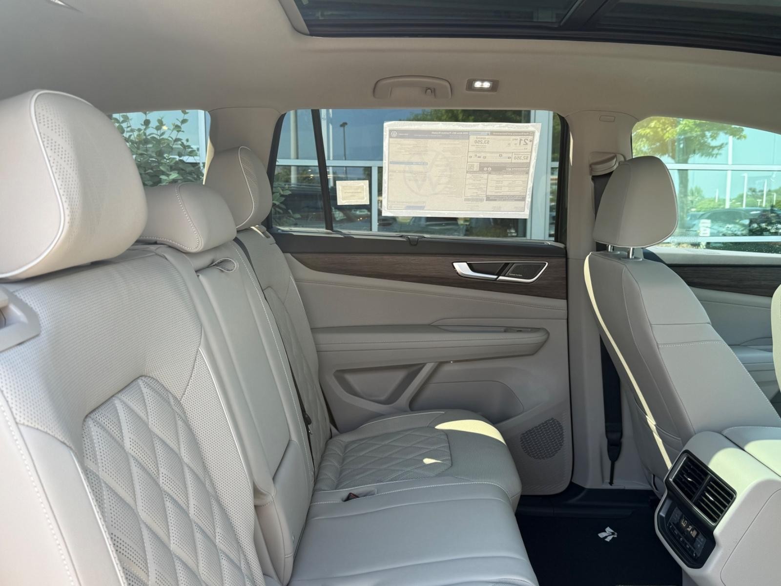 Volkswagen Atlas Vehicle Image 05